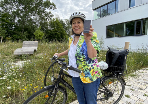 Klimaschutzmanagerin Heiderose Ernst lädt zum Stadtradeln ein. Mit einer App werden alle Daten leicht erfasst. Klimaschutzmanagerin Heiderose Ernst lädt zum Stadtradeln ein. Mit einer App werden alle Daten leicht erfasst.